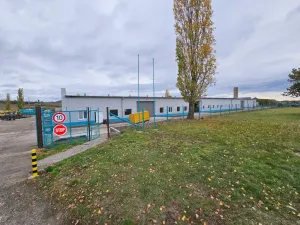 Pronájem výrobních prostor, Děčany - Solany, 500 m2