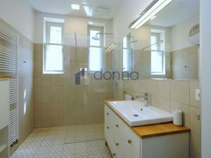 Pronájem bytu 2+kk, Praha - Staré Město, Kaprova, 84 m2