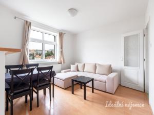 Pronájem bytu 2+kk, Praha - Libeň, Na Truhlářce, 51 m2