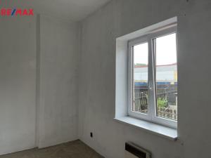 Prodej atypického bytu, Nejdek, Husova, 90 m2