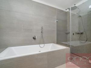 Pronájem bytu 2+kk, Praha - Smíchov, Holečkova, 60 m2