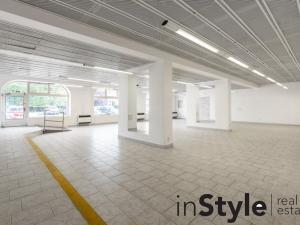 Pronájem obchodního prostoru, Bzenec, náměstí Svobody, 200 m2