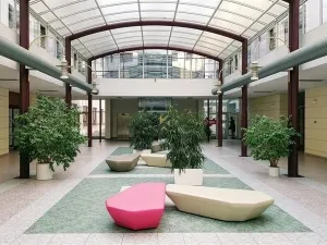 Pronájem kanceláře, Praha - Karlín, Sokolovská, 503 m2