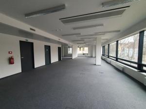 Pronájem kanceláře, Praha - Libeň, Voctářova, 490 m2