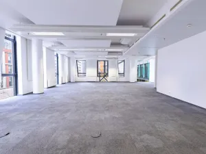 Pronájem kanceláře, Praha - Karlín, Karolinská, 886 m2