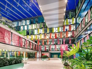 Pronájem kanceláře, Praha - Karlín, Karolinská, 886 m2