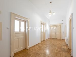 Prodej bytu 4+1, Praha - Malá Strana, Újezd, 131 m2