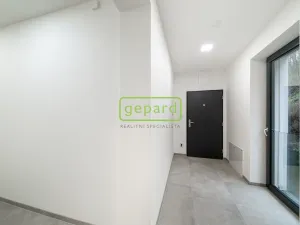 Prodej bytu 2+kk, Praha - Bohnice, V Zámcích, 52 m2