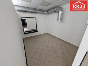 Pronájem obchodního prostoru, Mariánské Lázně, Hlavní třída, 81 m2