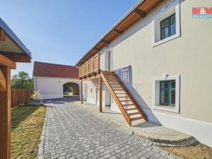 Prodej rodinného domu, Hředle, 290 m2