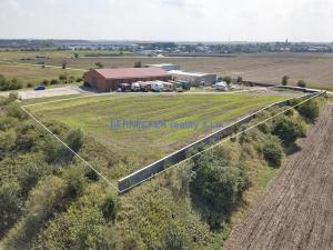 Prodej komerčního pozemku, Bašť, 4300 m2