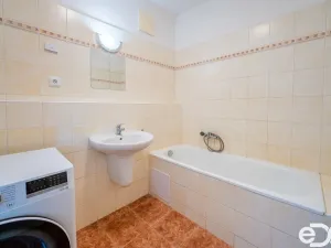 Prodej bytu 3+kk, Nymburk, Inspektorská, 76 m2