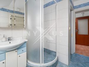 Prodej bytu 2+kk, Jesenice, Mezi Domy, 43 m2