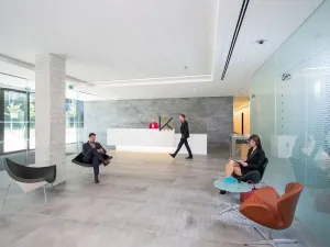 Pronájem kanceláře, Praha - Holešovice, Argentinská, 1893 m2