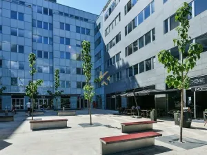 Pronájem kanceláře, Praha - Smíchov, Plzeňská, 1158 m2