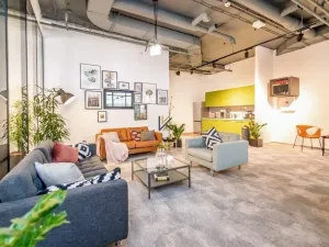 Pronájem kanceláře, Praha - Stodůlky, Bucharova, 535 m2