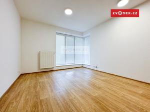 Pronájem bytu 2+kk, Uherské Hradiště - Sady, Jabloňová, 54 m2