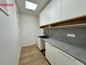 Pronájem kanceláře, Třebíč - Stařečka, Sucheniova, 162 m2