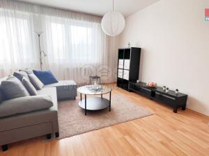 Pronájem bytu 2+kk, Zlín, Bartošova, 58 m2