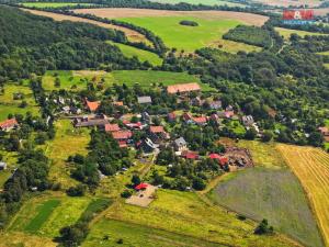 Prodej pozemku pro bydlení, Jenčice, 1599 m2