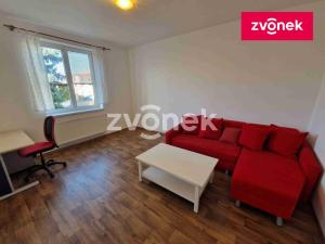 Pronájem bytu 1+1, Uherské Hradiště, Na Morávce, 50 m2