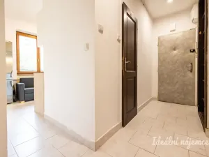 Pronájem bytu 3+1, Praha - Hloubětín, Sadská, 65 m2