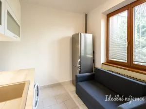 Pronájem bytu 3+1, Praha - Hloubětín, Sadská, 65 m2