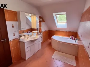 Prodej rodinného domu, Bácovice, 142 m2