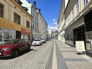 Pronájem obchodního prostoru, Chomutov, Ruská, 17 m2