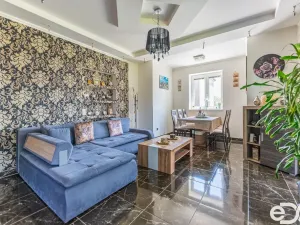 Prodej rodinného domu, Sezemice, Komenského, 190 m2