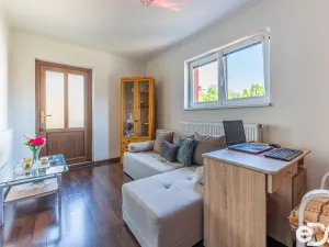 Prodej rodinného domu, Sezemice, Komenského, 190 m2