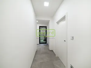 Prodej bytu 1+kk, Praha - Bohnice, V Zámcích, 44 m2