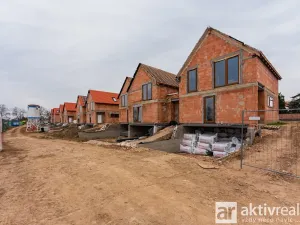 Prodej rodinného domu, Lužec nad Vltavou, K Zahrádkám, 192 m2