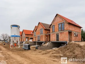 Prodej rodinného domu, Lužec nad Vltavou, K Zahrádkám, 192 m2