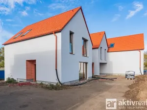 Prodej rodinného domu, Lužec nad Vltavou, K Zahrádkám, 192 m2