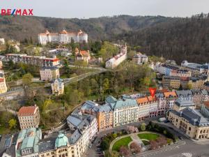 Prodej obchodního prostoru, Karlovy Vary, Divadelní náměstí, 87 m2