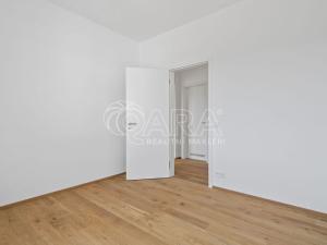 Prodej bytu 4+kk, Praha - Karlín, Sokolova, 101 m2