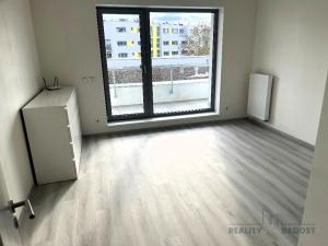 Pronájem bytu 1+kk, Brno - Sadová, Kumpoštova, 33 m2