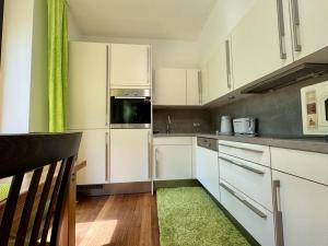 Pronájem bytu 1+kk, Praha - Nusle, K sídlišti, 47 m2