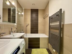 Pronájem bytu 1+kk, Praha - Nusle, K sídlišti, 47 m2