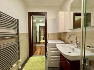 Pronájem bytu 1+kk, Praha - Nusle, K sídlišti, 47 m2