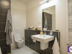 Prodej bytu 2+kk, Praha - Hlubočepy, náměstí Olgy Scheinpflugové, 41 m2