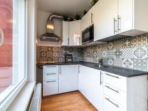 Pronájem bytu 1+kk, Praha - Zličín, Míšovická, 28 m2