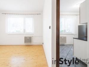 Pronájem bytu 1+1, Uherský Brod, Družstevní, 36 m2