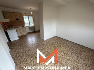 Pronájem bytu 1+kk, Náchod, Husovo náměstí, 35 m2