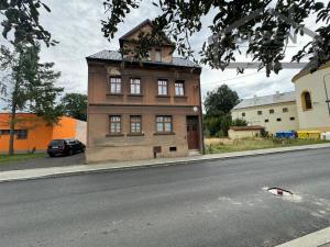 Prodej rodinného domu, Tachov, tř. Míru, 200 m2