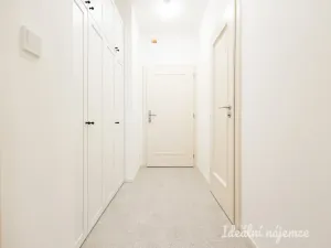 Pronájem bytu 1+kk, Praha - Žižkov, Sudoměřská, 33 m2