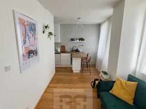 Pronájem bytu 2+kk, Praha - Vinohrady, Perucká, 35 m2