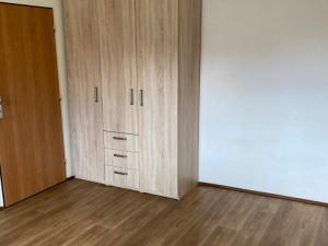 Pronájem bytu 1+1, Beroun, S. K. Neumanna, 28 m2