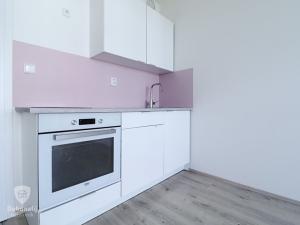 Pronájem bytu 1+kk, Praha - Dolní Měcholupy, Honzíkova, 28 m2